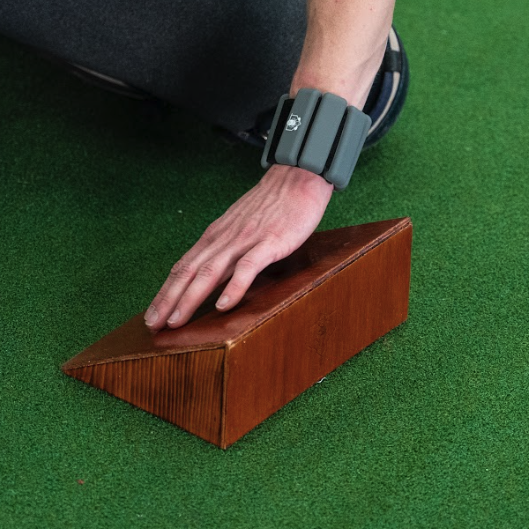 Receiving Ramp With Adjustable Weight Strap – TheBlockingBuddy